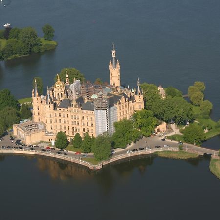 Hotel Niederlaendischer Hof Schwerin  Buitenkant foto