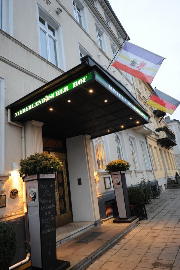 Hotel Niederlaendischer Hof Schwerin  Buitenkant foto