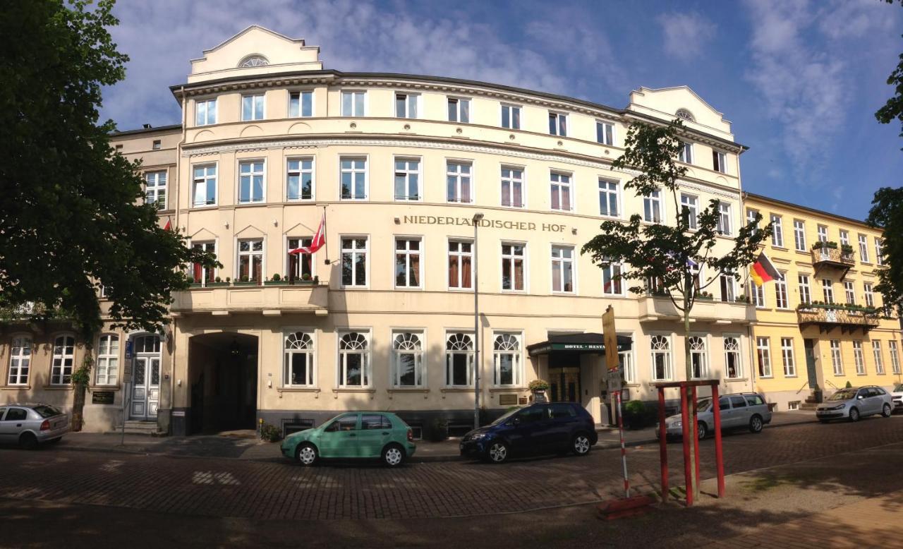 Hotel Niederlaendischer Hof Schwerin  Buitenkant foto